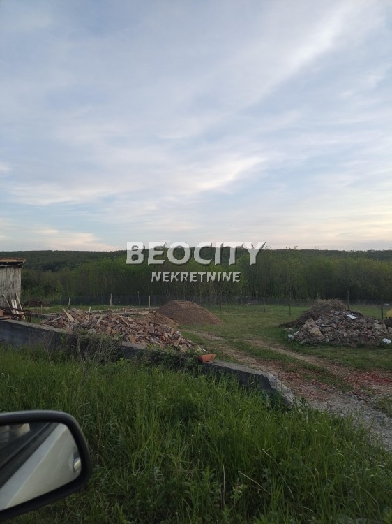 Plac, Sremčica, Davidovićev Sokak ID: 108783 4