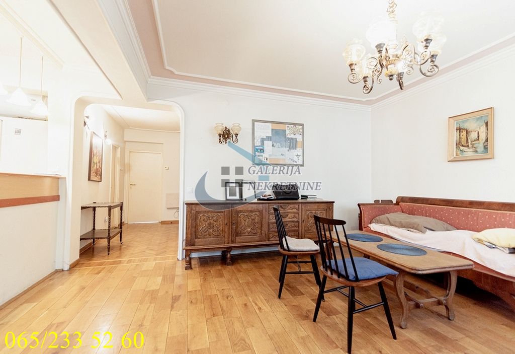 Vračar  Krunski venac   Smiljanićeva 64m2 5