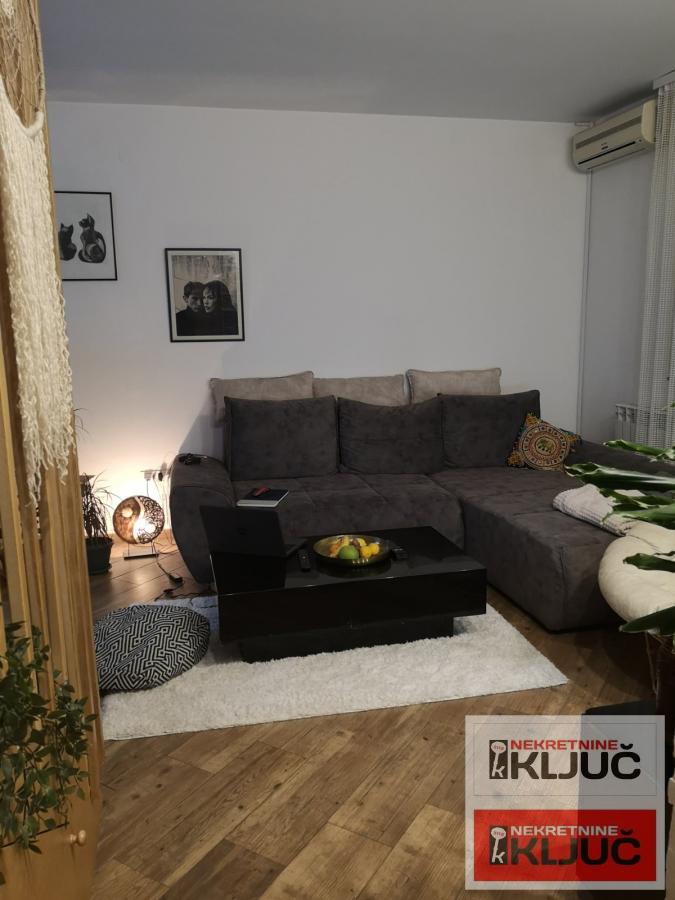 BULEVAR EVROPE, 90m2, Petosoban, Duplex 13