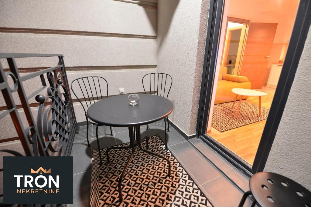 Lux jednosoban stan 39m2 4