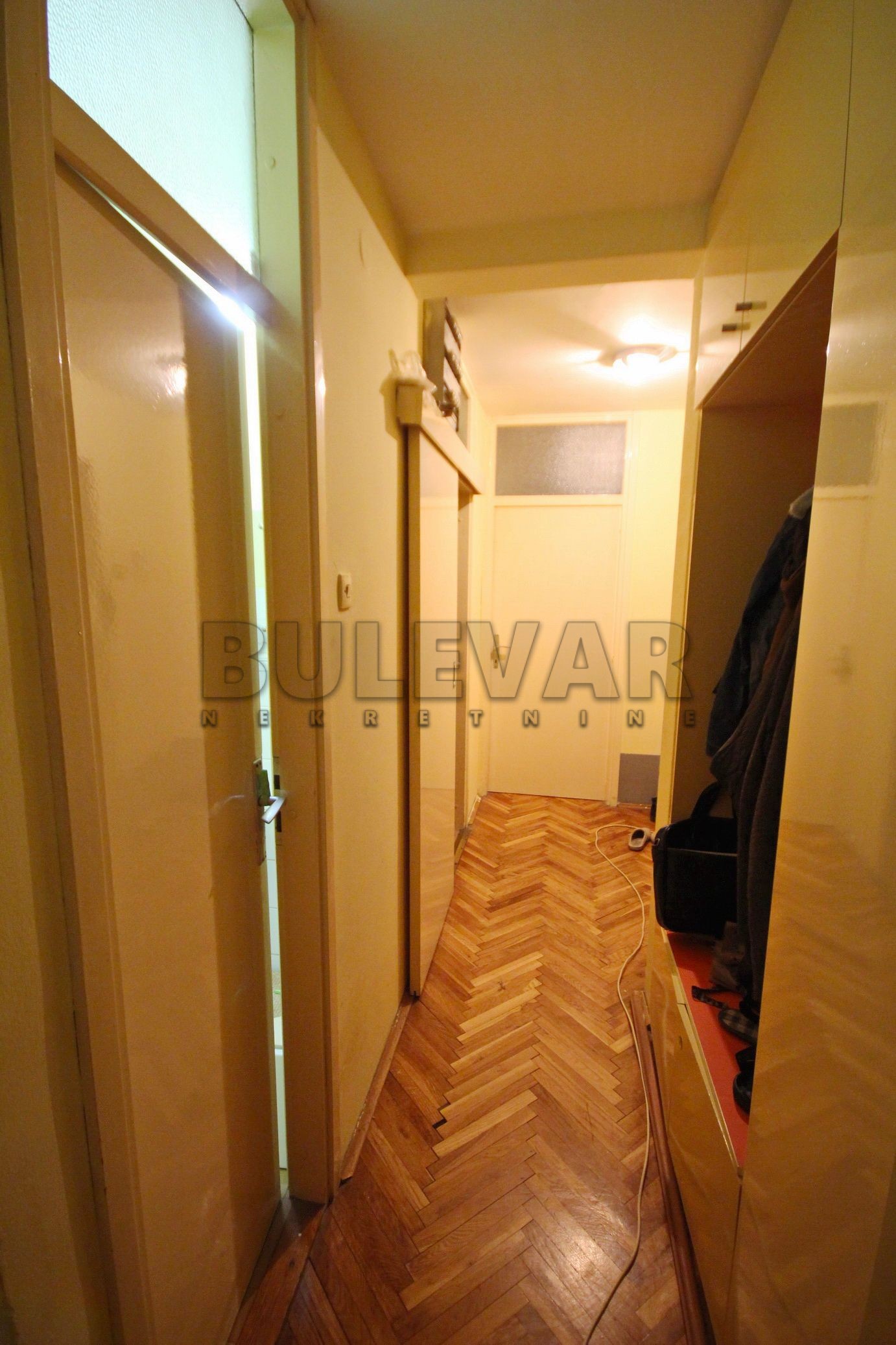 četvorosoban stan, 100 m2, Medijana, Hilandarska ID: p-0513 8