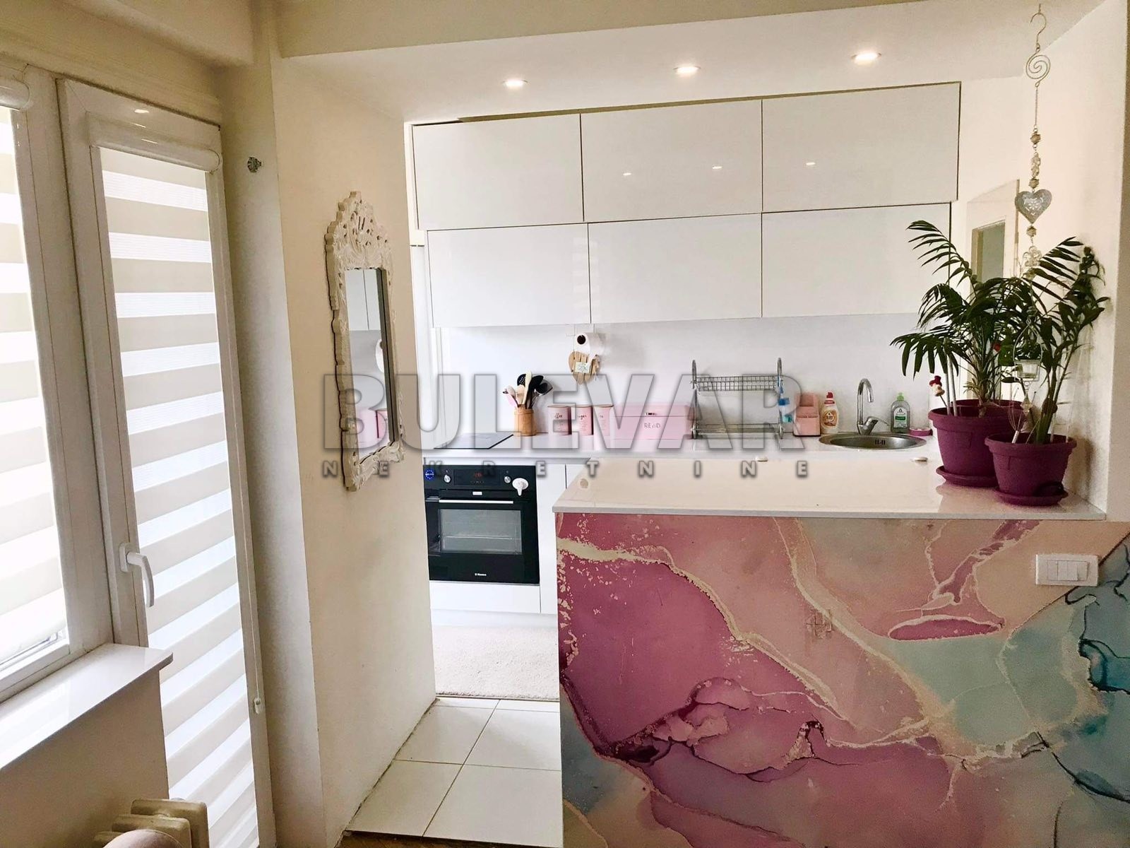 četvorosoban stan, 115 m2, Centar, Trg kralja Aleksandra Ujedinitelja ID: p-09148 11