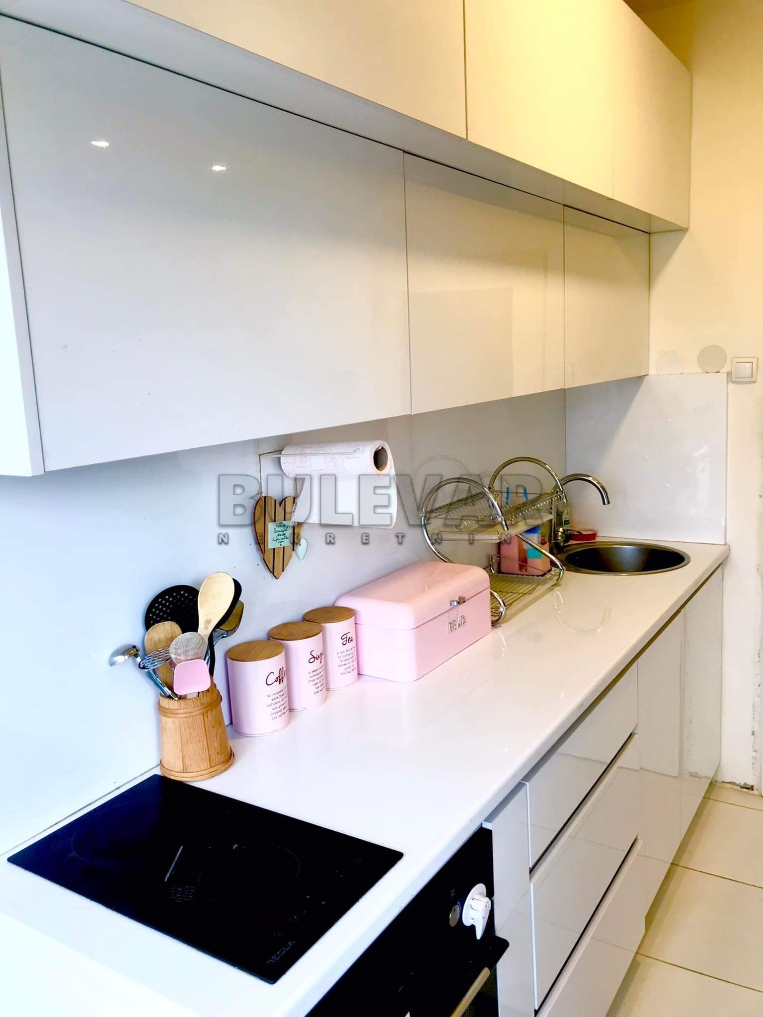 četvorosoban stan, 115 m2, Centar, Trg kralja Aleksandra Ujedinitelja ID: p-09148 12