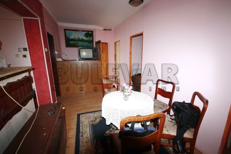 četvorosoban stan, 135 m2, Palilula, Dimitrija Tucovića ID: p-0678 2