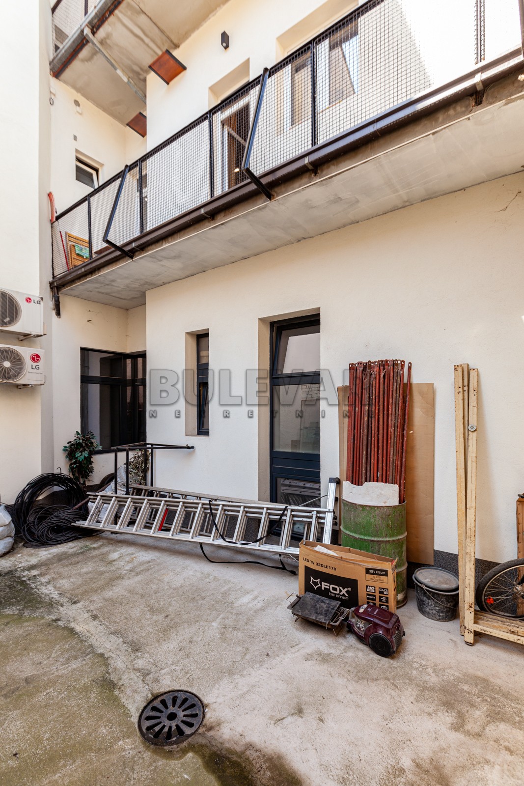 četvorosoban stan, 140 m2, Centar, Hajduk Veljkova ID: p-05419 22