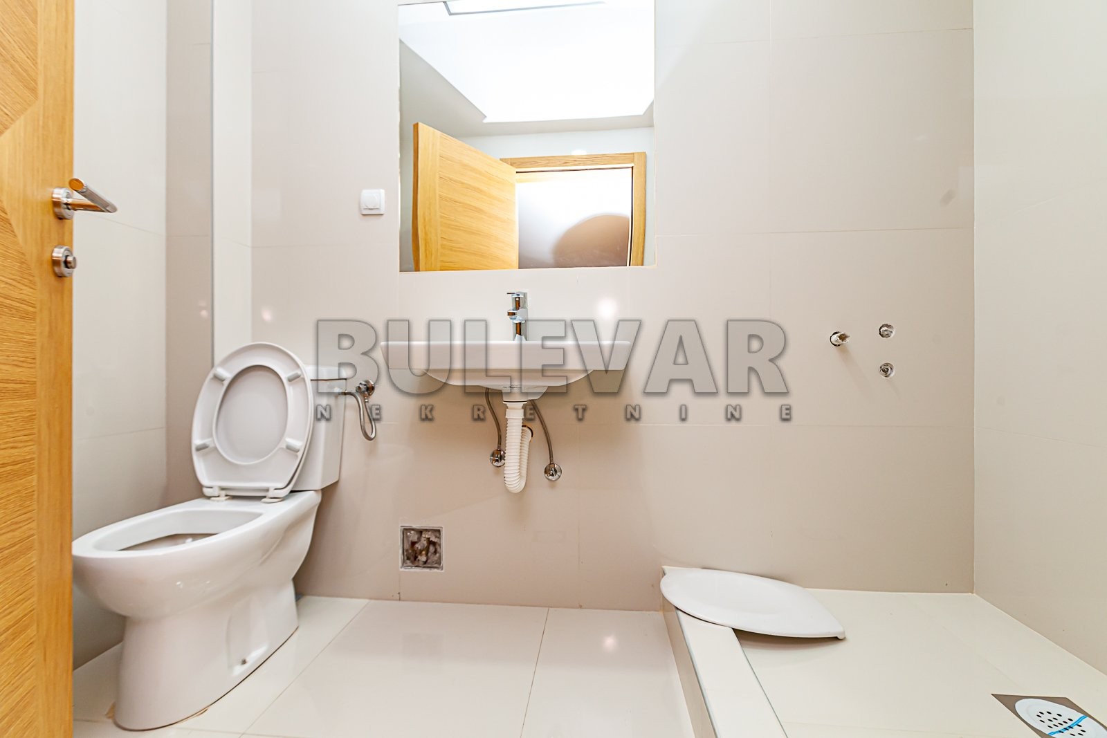 četvorosoban stan, 142 m2, Ćele kula, Nikole Kopernika ID: p-011262 15