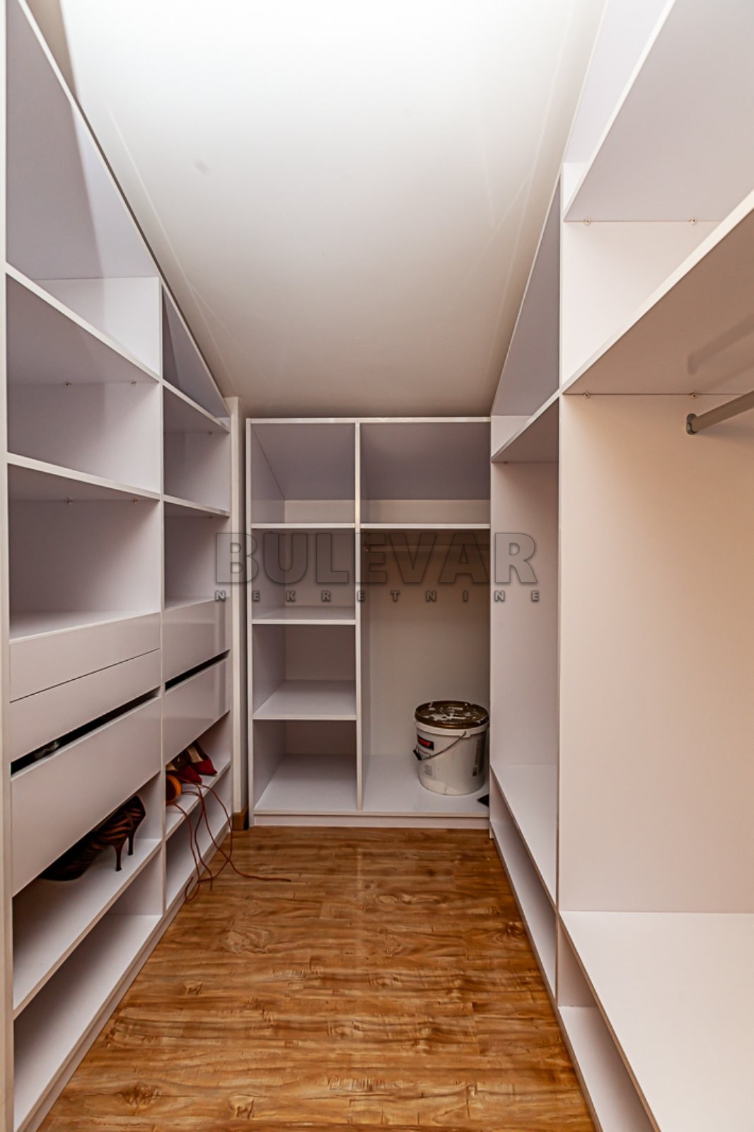 četvorosoban stan, 142 m2, Ćele kula, Nikole Kopernika ID: p-011262 7