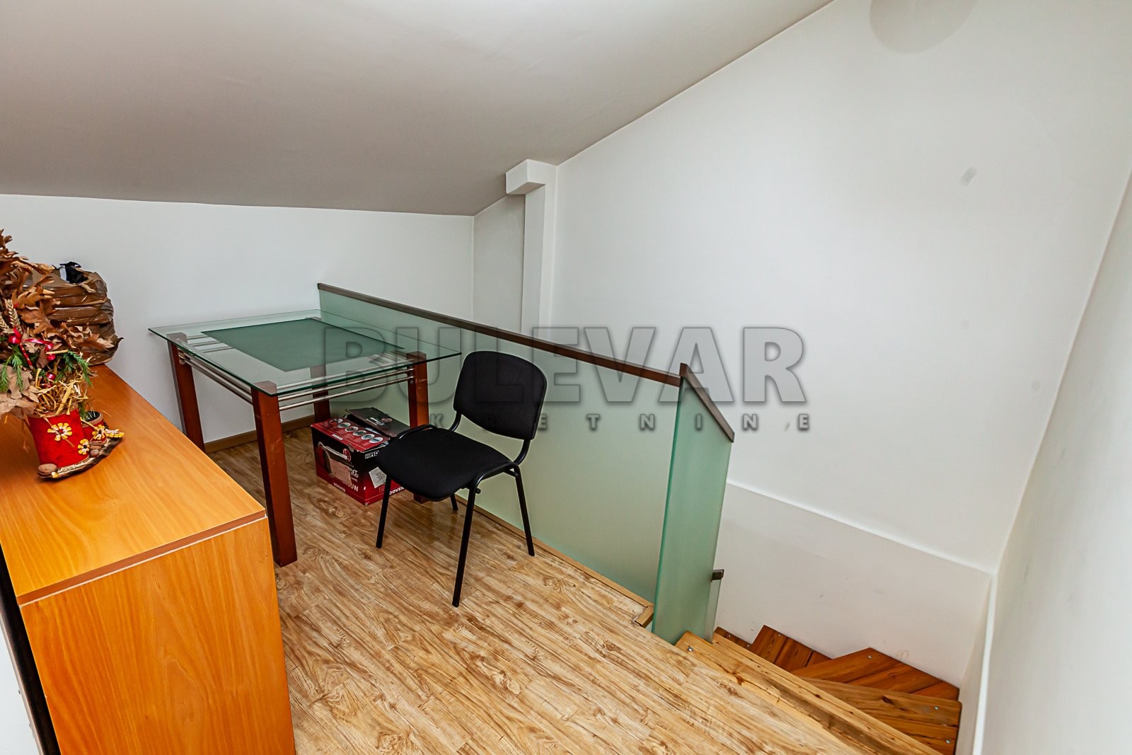 četvorosoban stan, 142 m2, Ćele kula, Nikole Kopernika ID: p-011262 8