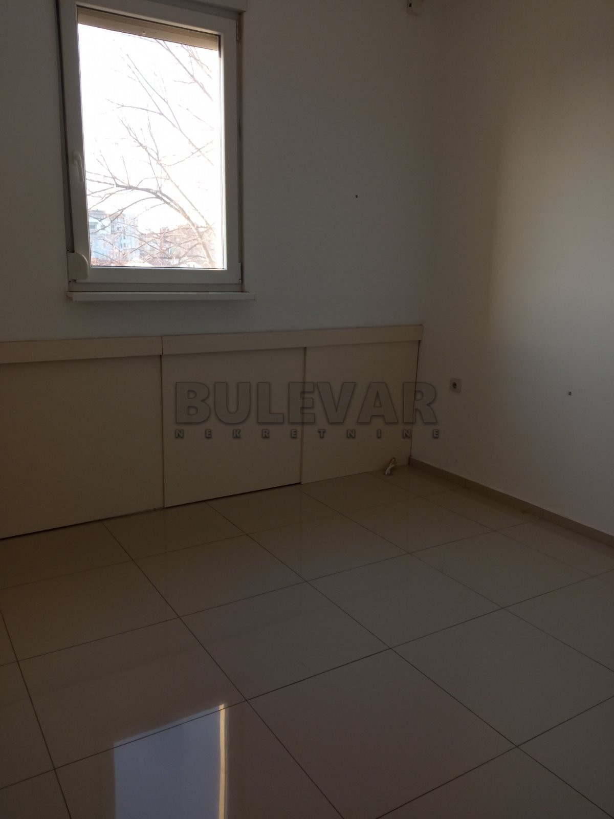 četvorosoban stan, 155 m2, Centar, 27. marta ID: i-010746 3