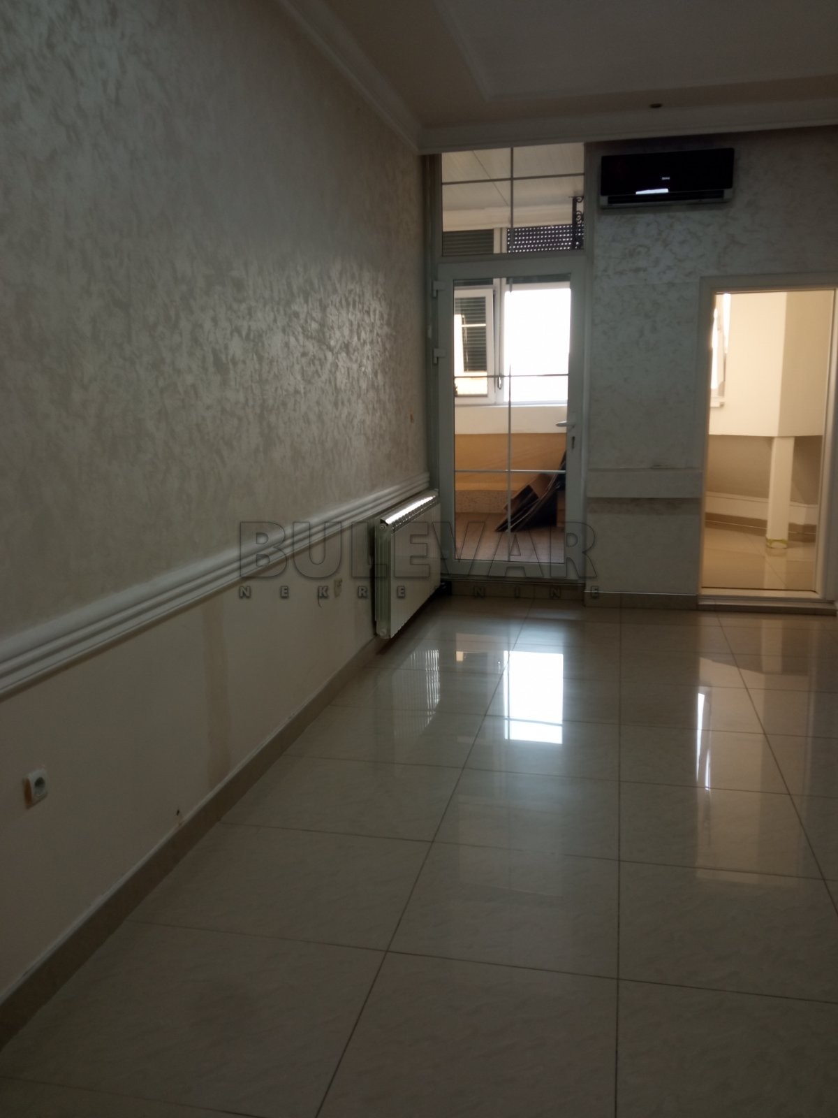 četvorosoban stan, 155 m2, Centar, 27. marta ID: i-010746 4