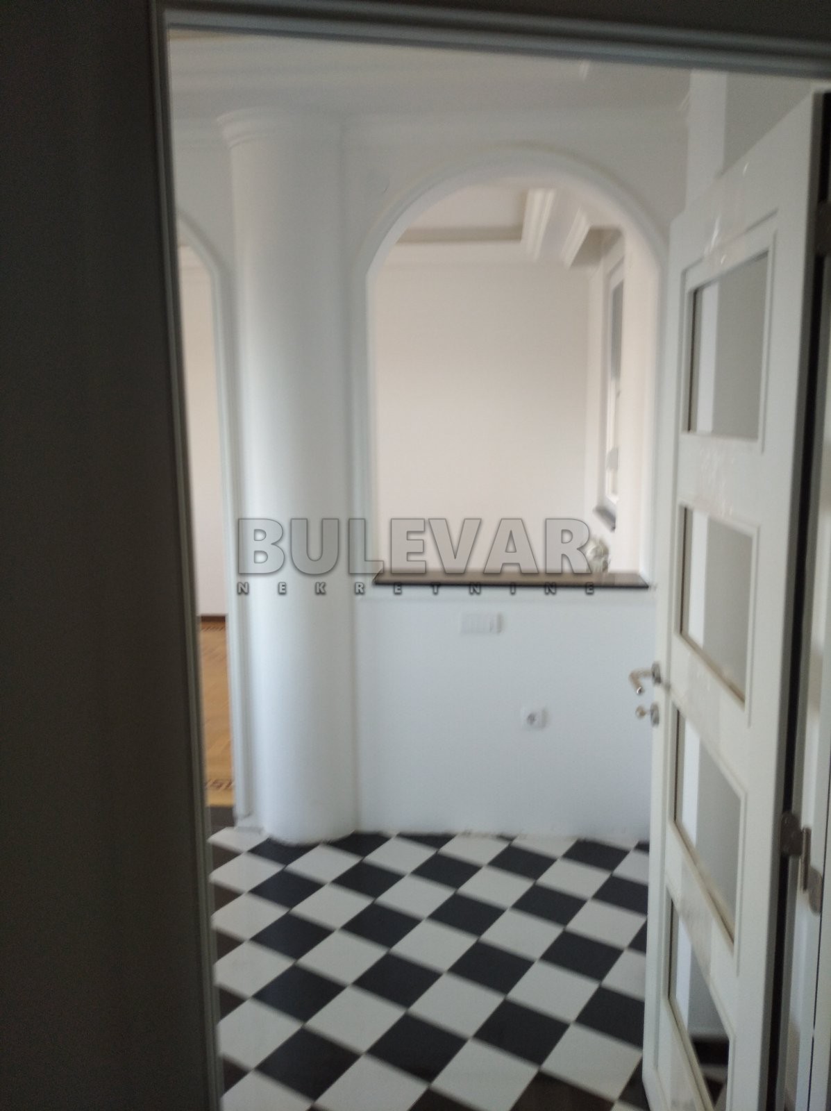 četvorosoban stan, 165 m2, Centar, Ćirila i Metodija ID: p-05874 2