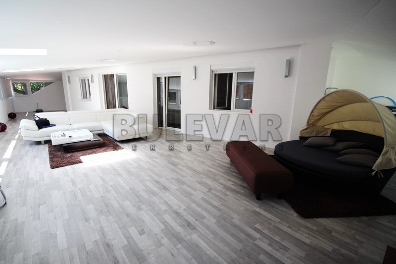 četvorosoban stan, 186 m2, Medijana, Cara Dušana ID: p-0682 11