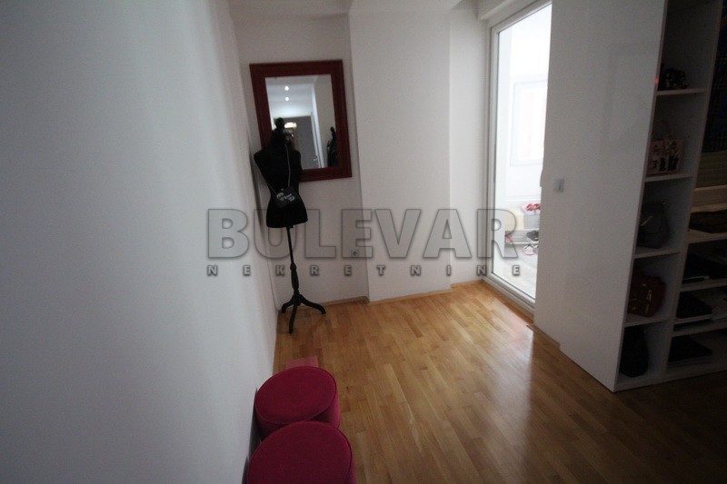 četvorosoban stan, 186 m2, Medijana, Cara Dušana ID: p-0682 17