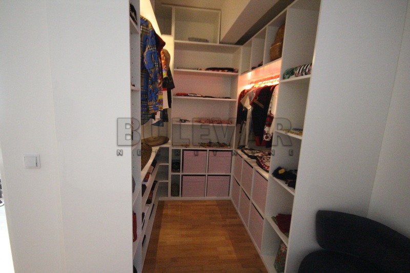 četvorosoban stan, 186 m2, Medijana, Cara Dušana ID: p-0682 18