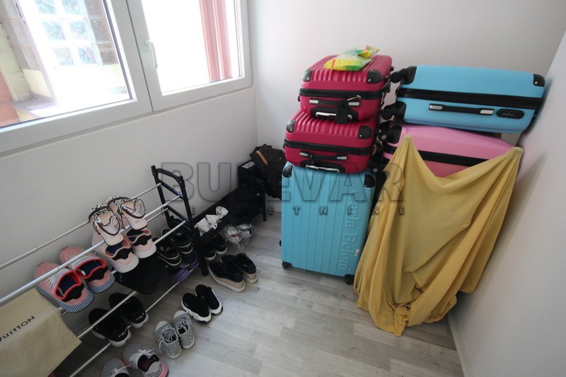 četvorosoban stan, 186 m2, Medijana, Cara Dušana ID: p-0682 19