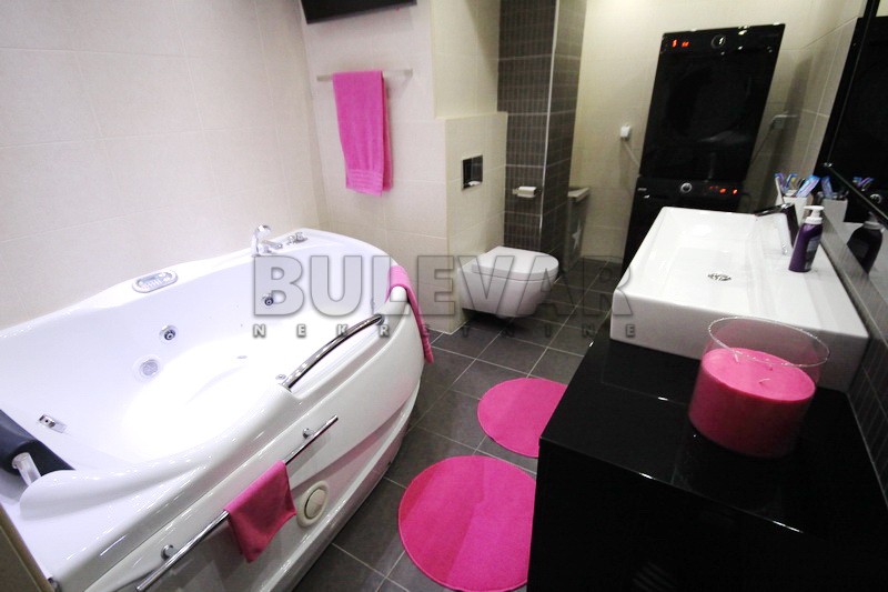 četvorosoban stan, 186 m2, Medijana, Cara Dušana ID: p-0682 22