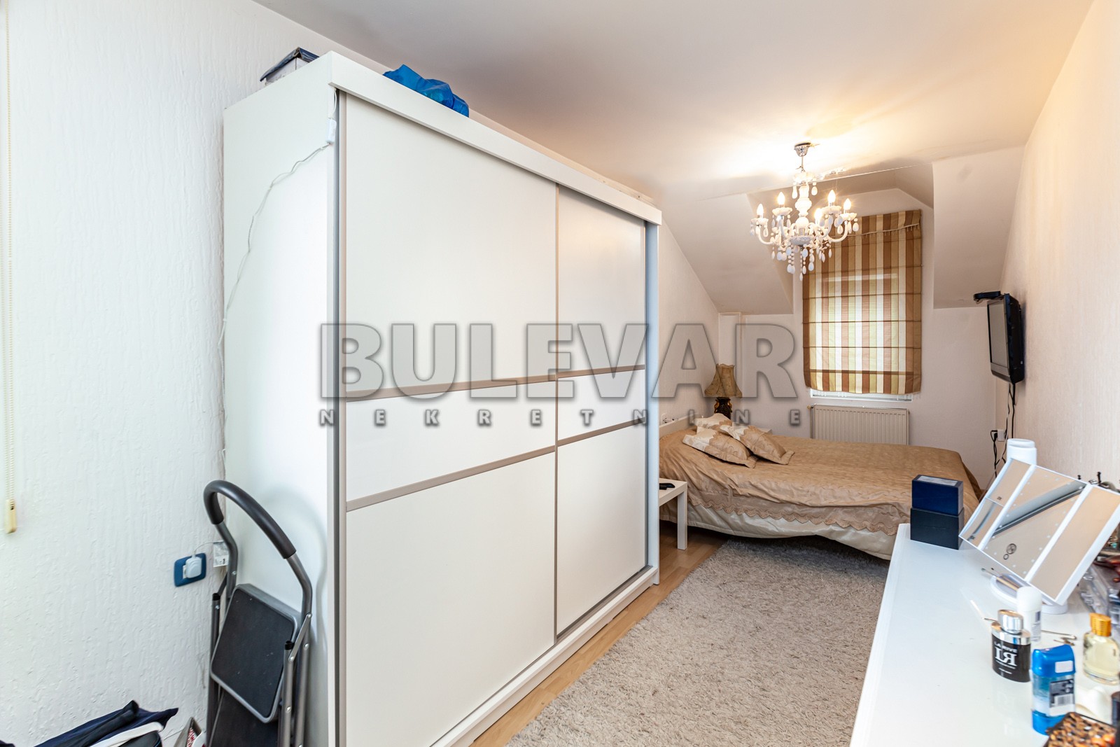 četvorosoban stan, 200 m2, Bulevar Nemanjića, Bulevar Nemanjića ID: p-08729 24