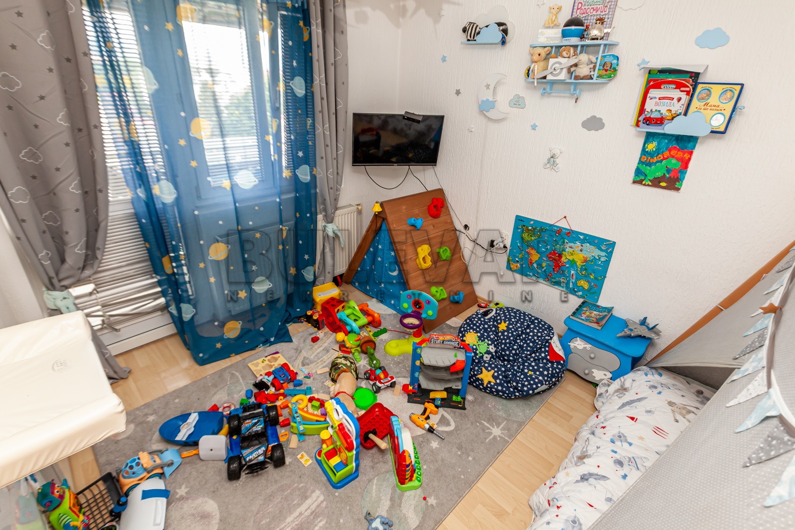 četvorosoban stan, 200 m2, Bulevar Nemanjića, Bulevar Nemanjića ID: p-08729 6