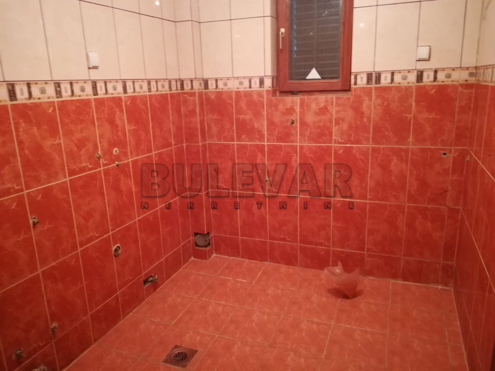 četvorosoban stan, 210 m2, Ćalije, Bagremova ID: i-03660 12