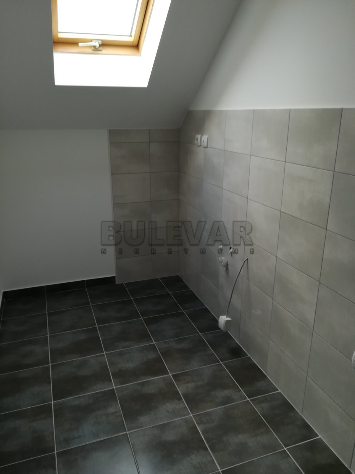 četvorosoban stan, 210 m2, Ćalije, Bagremova ID: i-03660 13