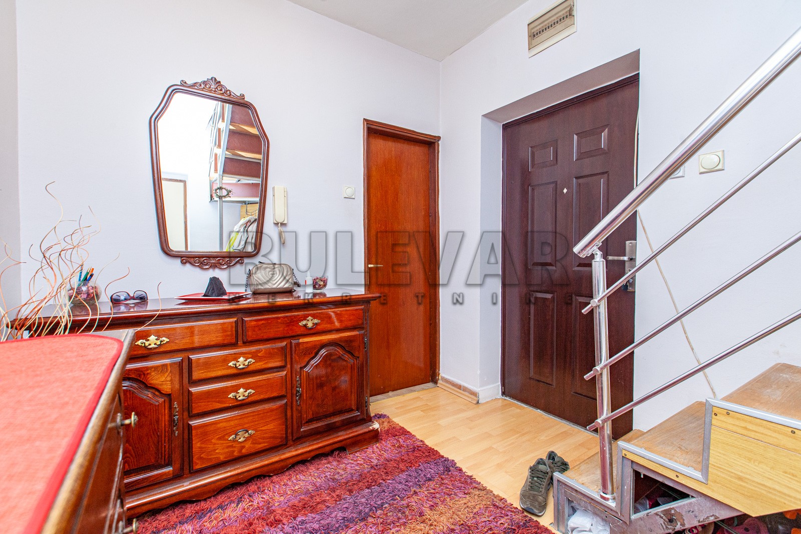 četvorosoban stan, 86 m2, Ćele kula, Bulevar dr Zorana ID: p-02910 3