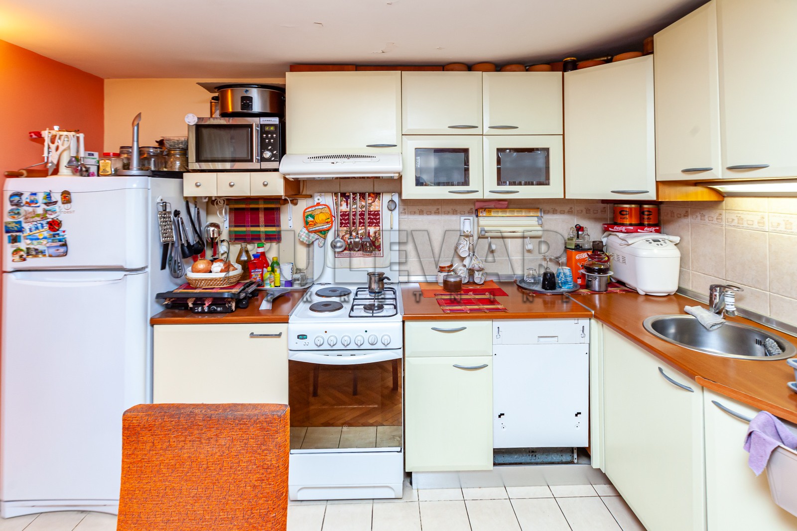 četvorosoban stan, 86 m2, Dom zdravlja, Vojvode Tankosića ID: p-07561 6