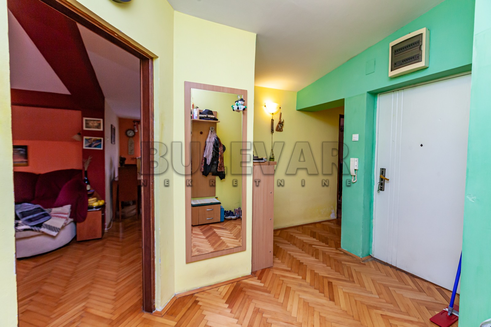 četvorosoban stan, 86 m2, Dom zdravlja, Vojvode Tankosića ID: p-07561 18