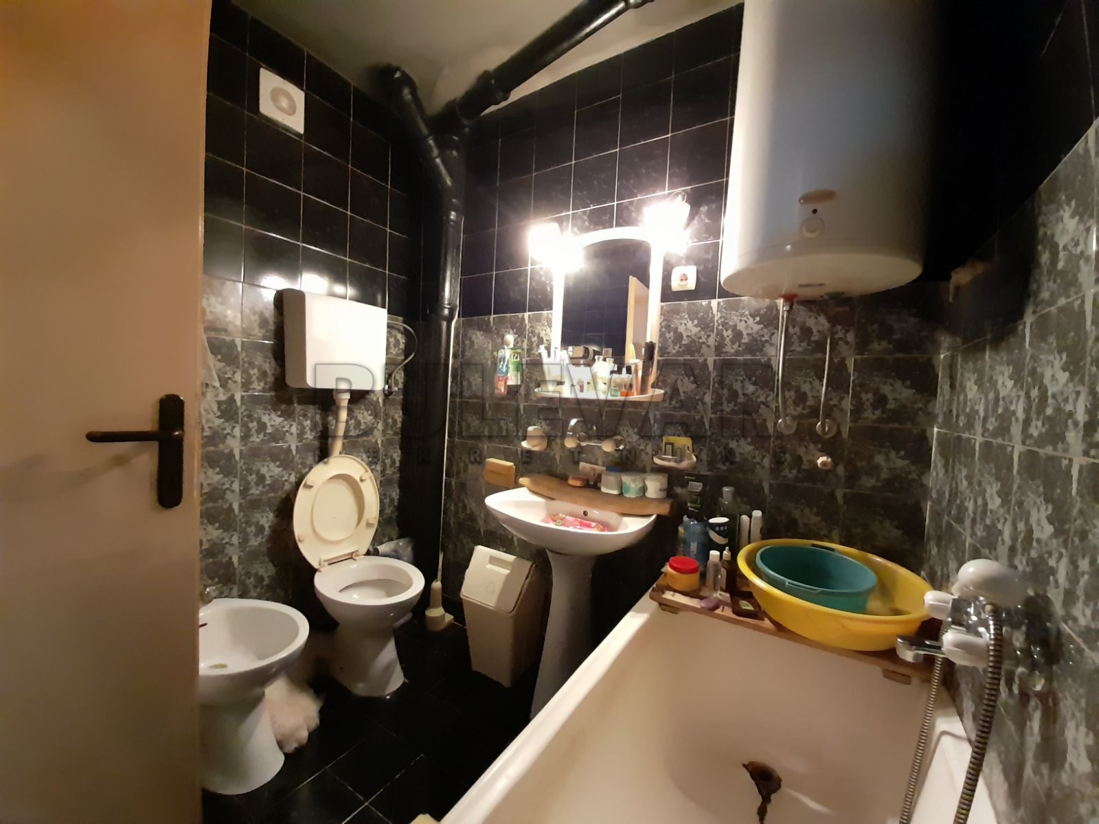 četvorosoban stan, 92 m2, Centar, Cara Dušana ID: p-06367 11