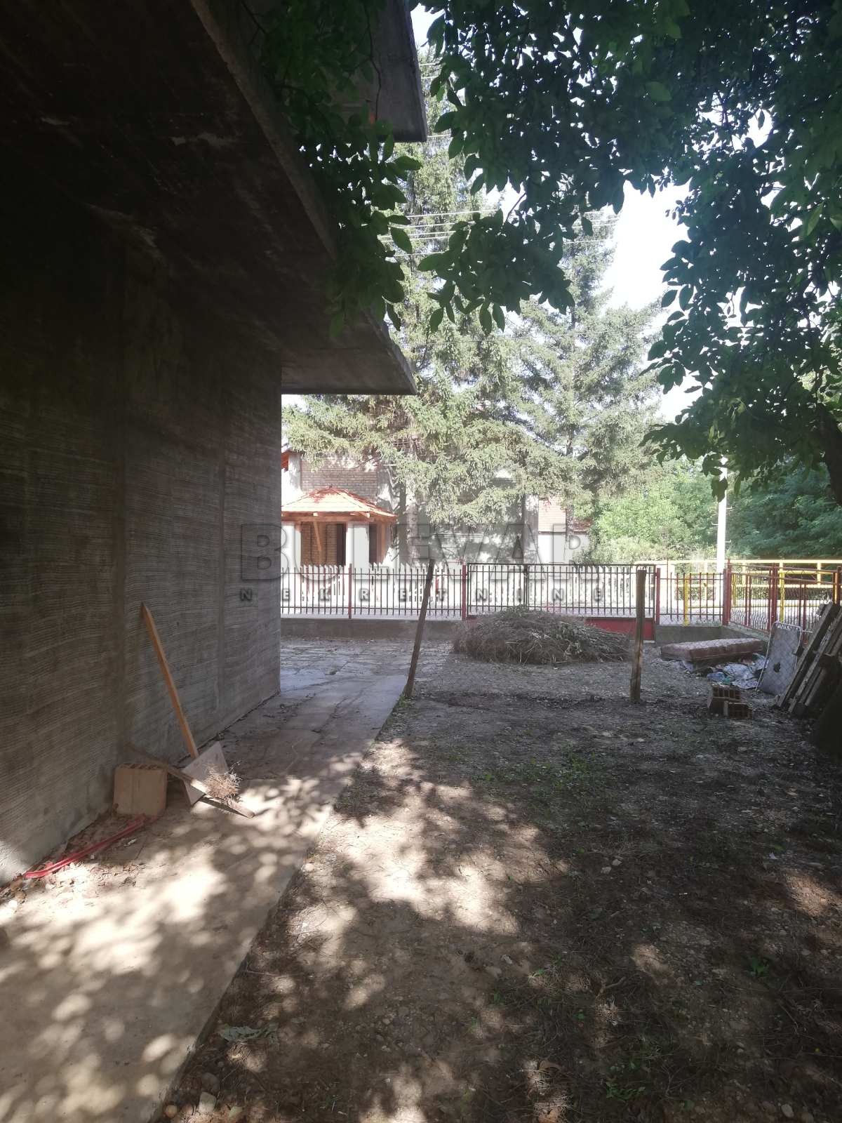 četvorosobna kuća, 126 m2, Grejač, Vuka Karadžića ID: p-03788 8