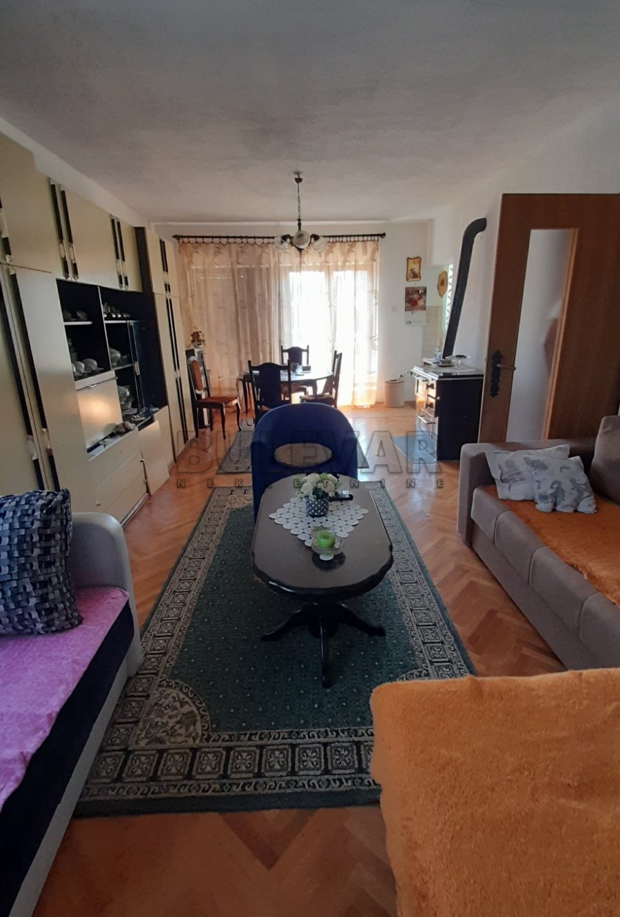 četvorosobna kuća, 130 m2, Mramorsko Brdo, Mramorsko brdo ID: p-09471 1