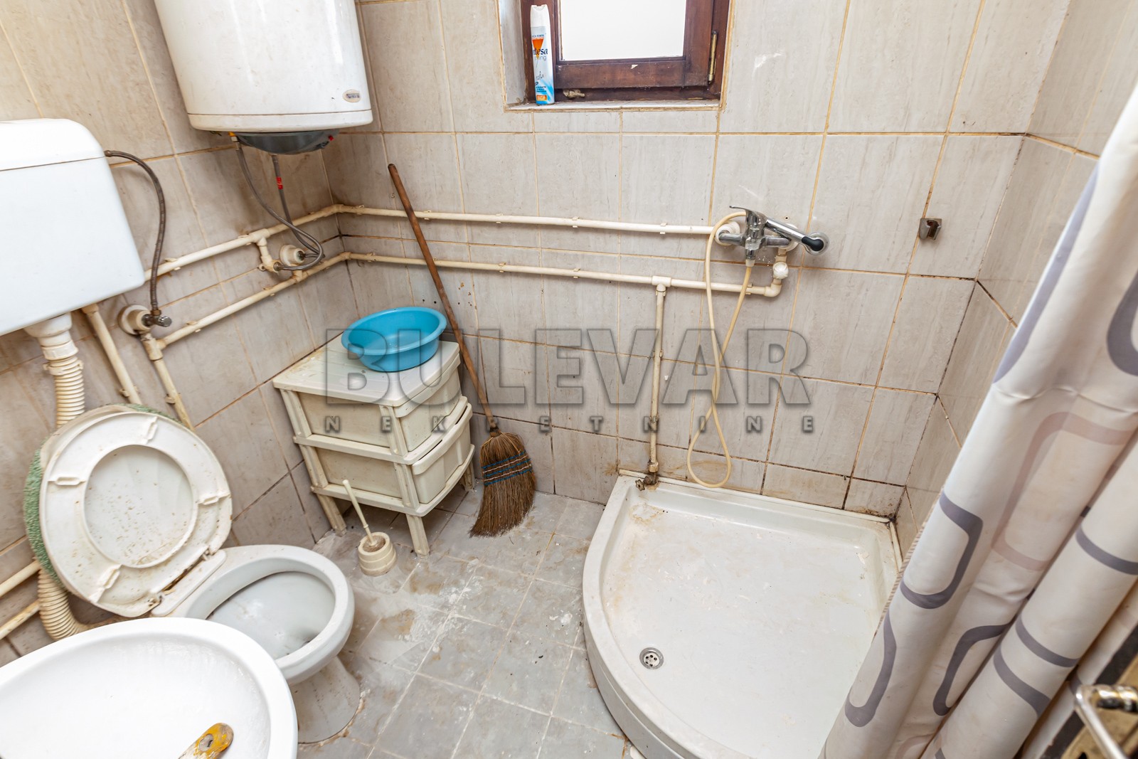 četvorosobna kuća, 140 m2, Crveni krst, Moravska ID: p-07923 12