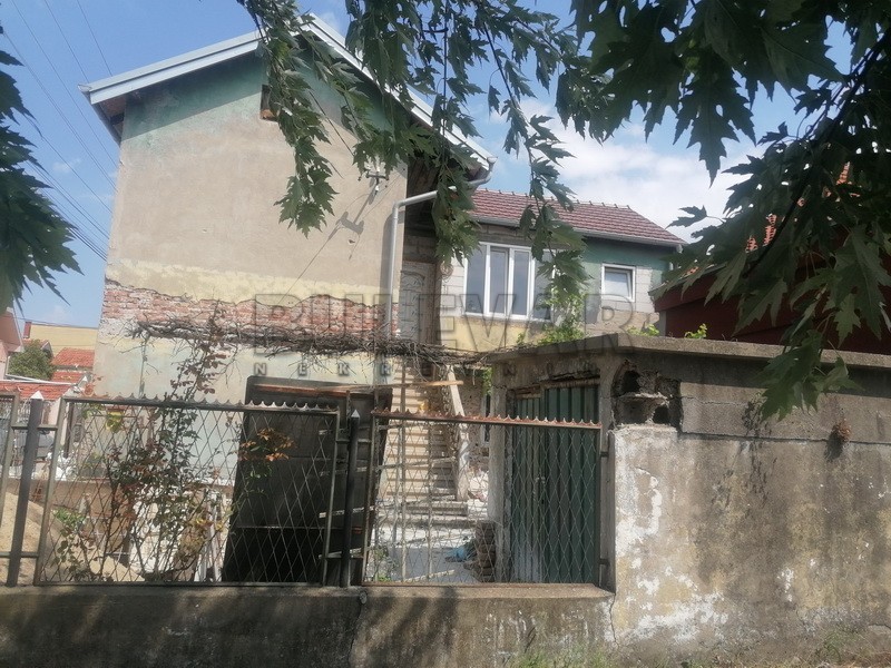 četvorosobna kuća, 140 m2, Kičevo, Drainčeva ID: p-09430 11