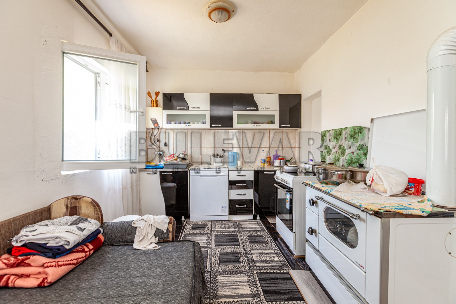 četvorosobna kuća, 140 m2, Vrtište, Čamurlijska ID: p-05976 9