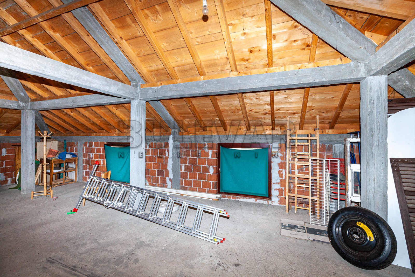 četvorosobna kuća, 146 m2, Mramorsko Brdo ID: p-03786 24