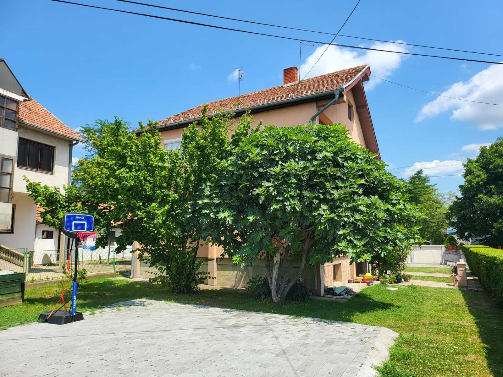 četvorosobna kuća, 160 m2, Jesenjinova ID: p-09176 2