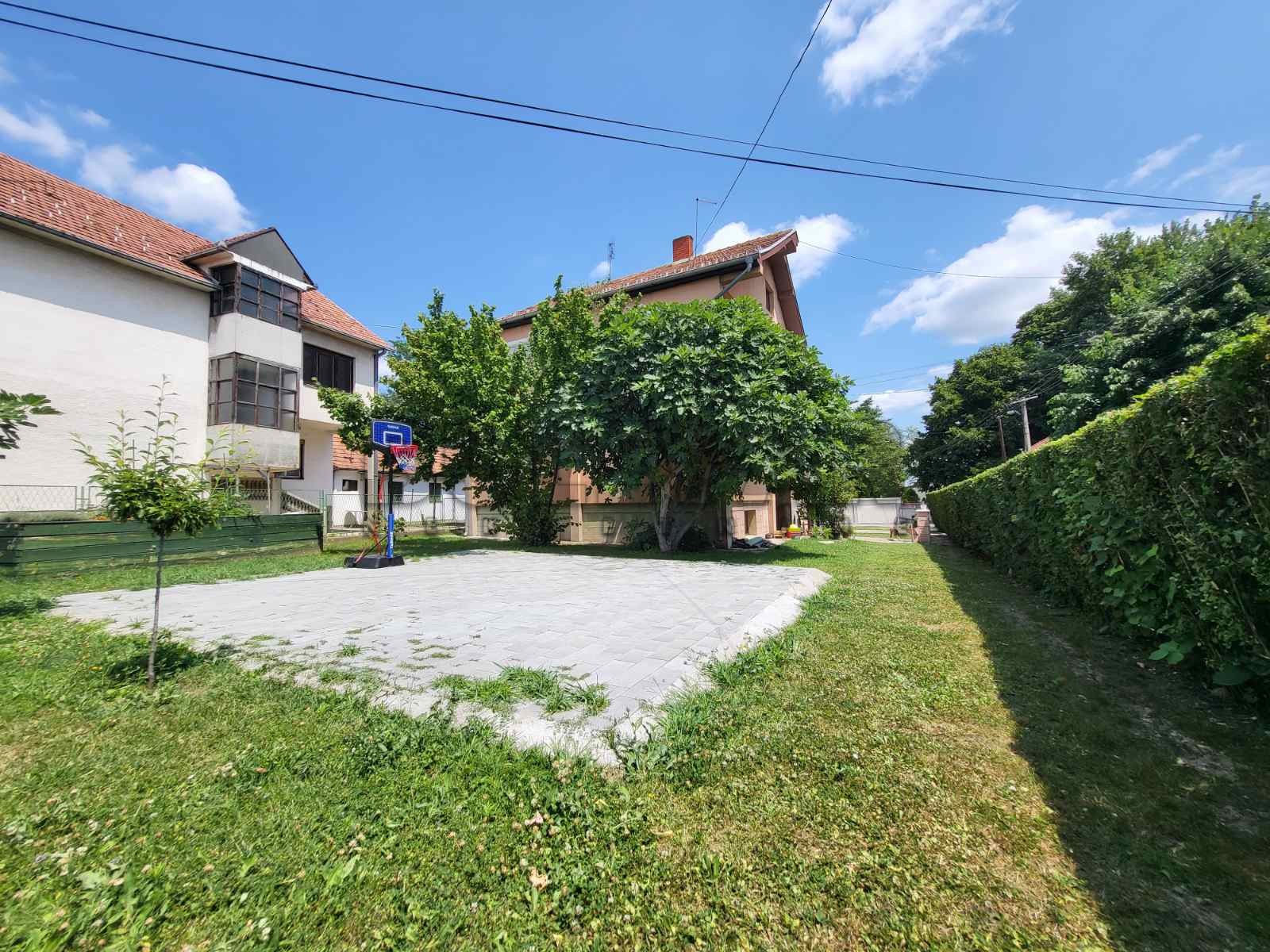 četvorosobna kuća, 160 m2, Jesenjinova ID: p-09176 3