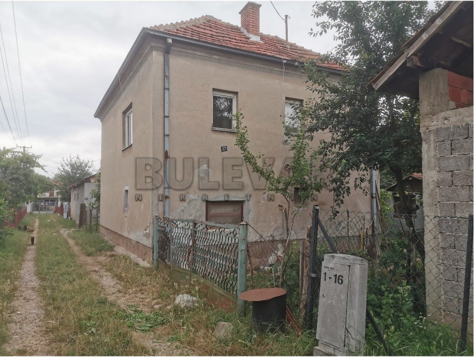 četvorosobna kuća, 160 m2, Niška Banja, Nikole Tesle ID: p-02076 1