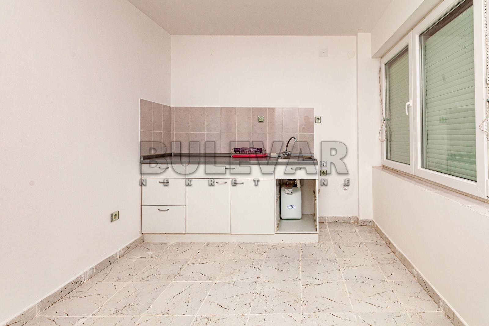četvorosobna kuća, 170 m2, Crveni krst, Berčinac ID: p-03891 19