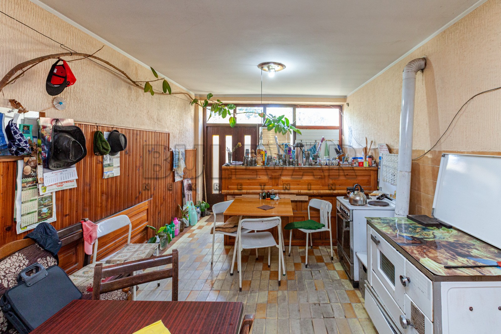 četvorosobna kuća, 170 m2, Gornji Komren, 8. mart ID: p-06258 4