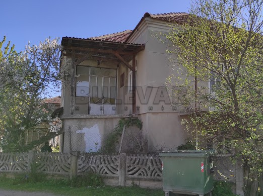 četvorosobna kuća, 180 m2, Žitkovac ID: p-03781 2