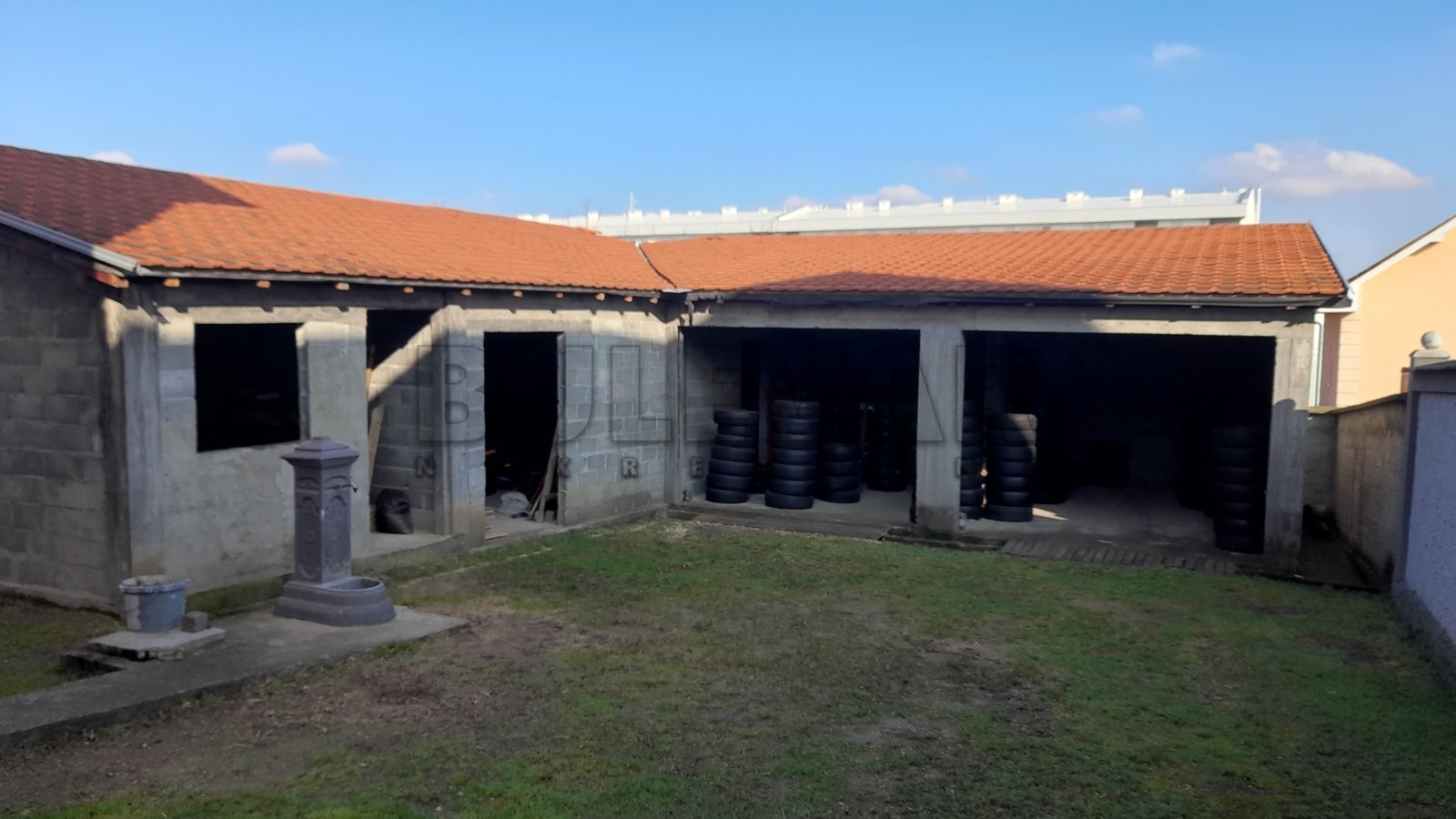 četvorosobna kuća, 200 m2, Aerodrom, Sime Markovića ID: p-04592 11