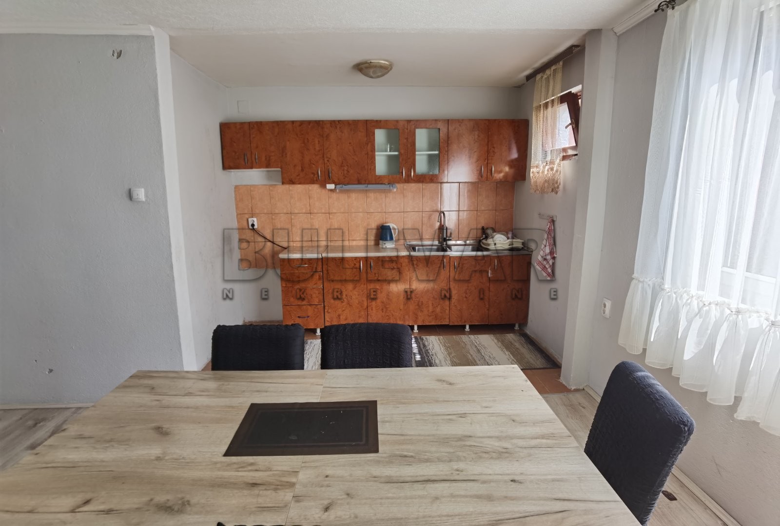 četvorosobna kuća, 200 m2, Bujanovačka ID: p-08696 12