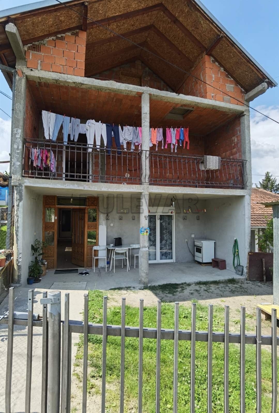 četvorosobna kuća, 200 m2, Bujanovačka ID: p-08696 1