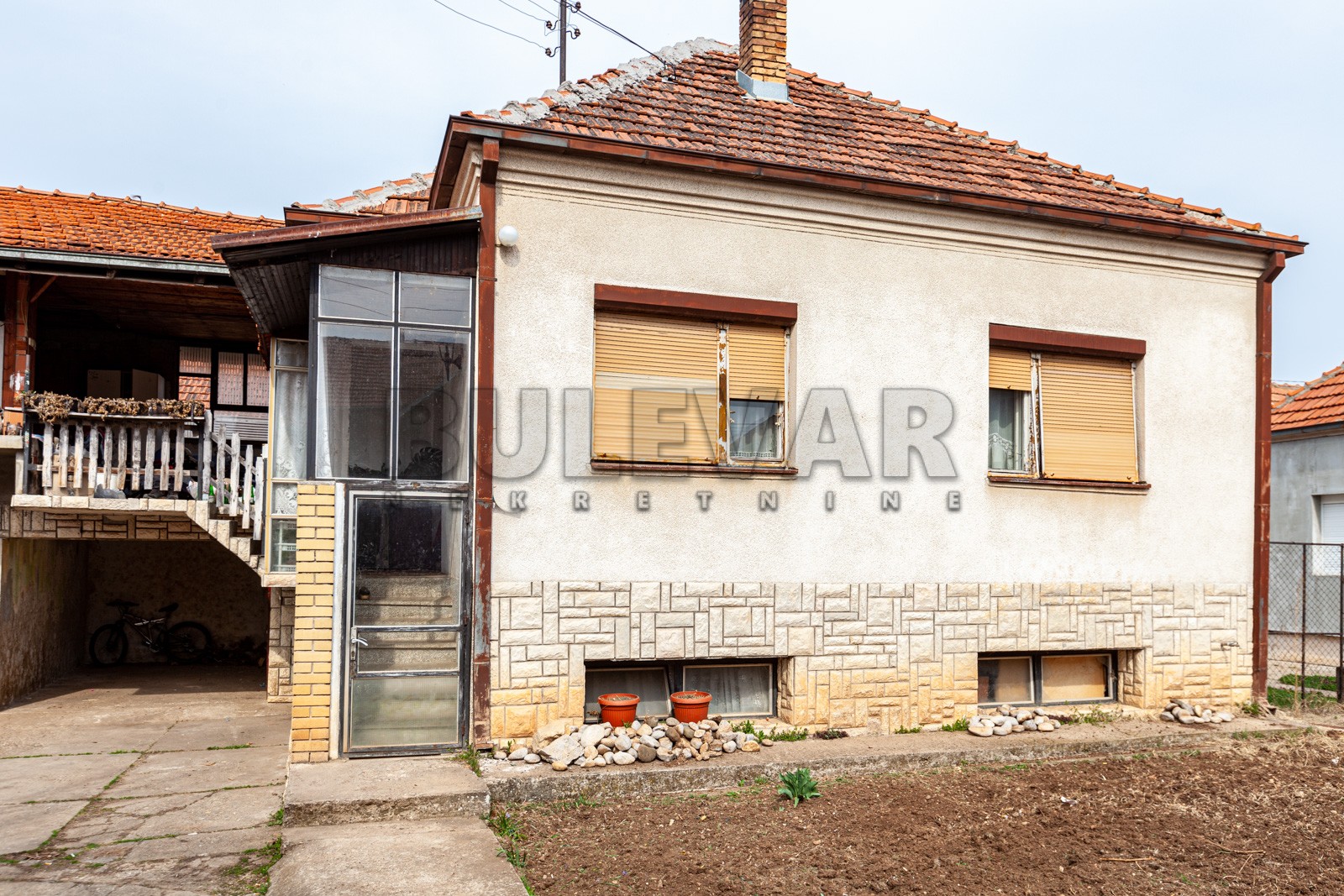 četvorosobna kuća, 200 m2, Crveni krst, Bulevar 12.februar ID: p-05471 3