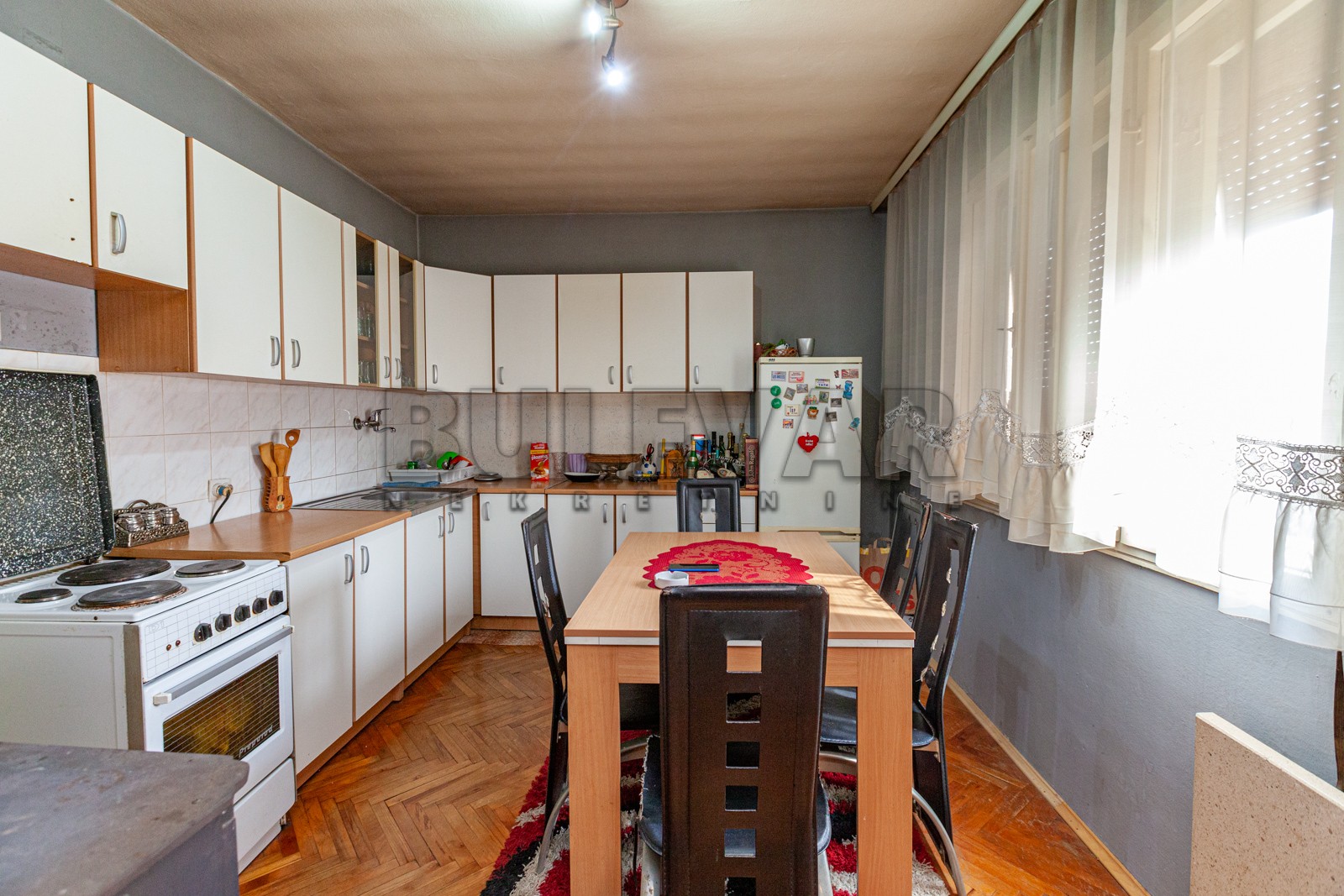 četvorosobna kuća, 200 m2, Crveni krst, Bulevar 12.februar ID: p-05471 6