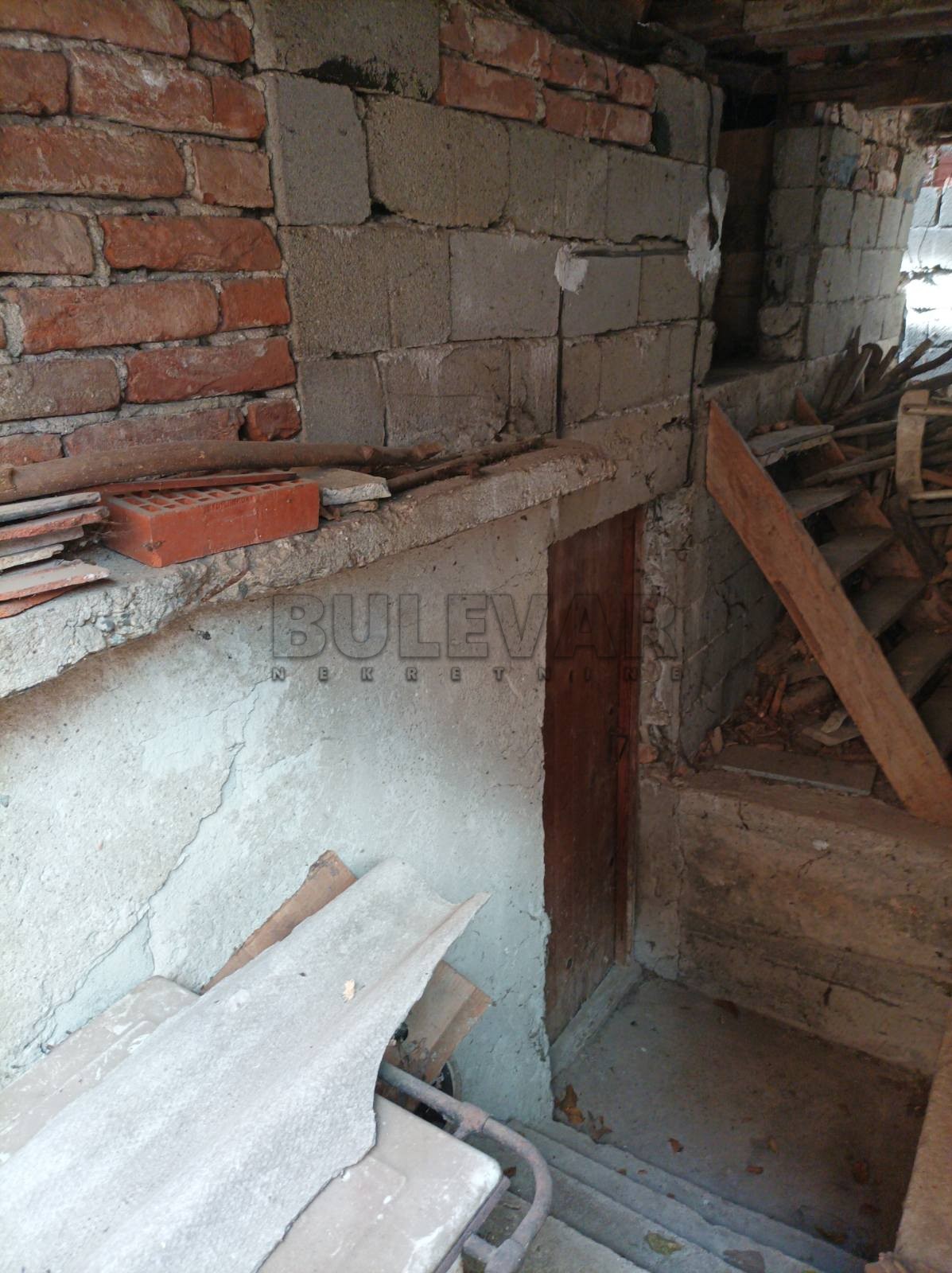 četvorosobna kuća, 200 m2, Đure Đakovića ID: p-011121 11