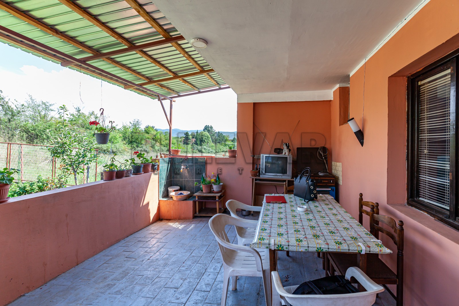 četvorosobna kuća, 200 m2, Palilula, Donje Vlase ID: p-06601 9