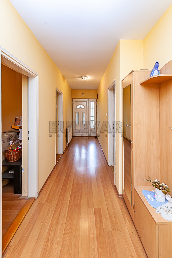 četvorosobna kuća, 204 m2, Durlan, Knjazevačka ID: p-09337 14