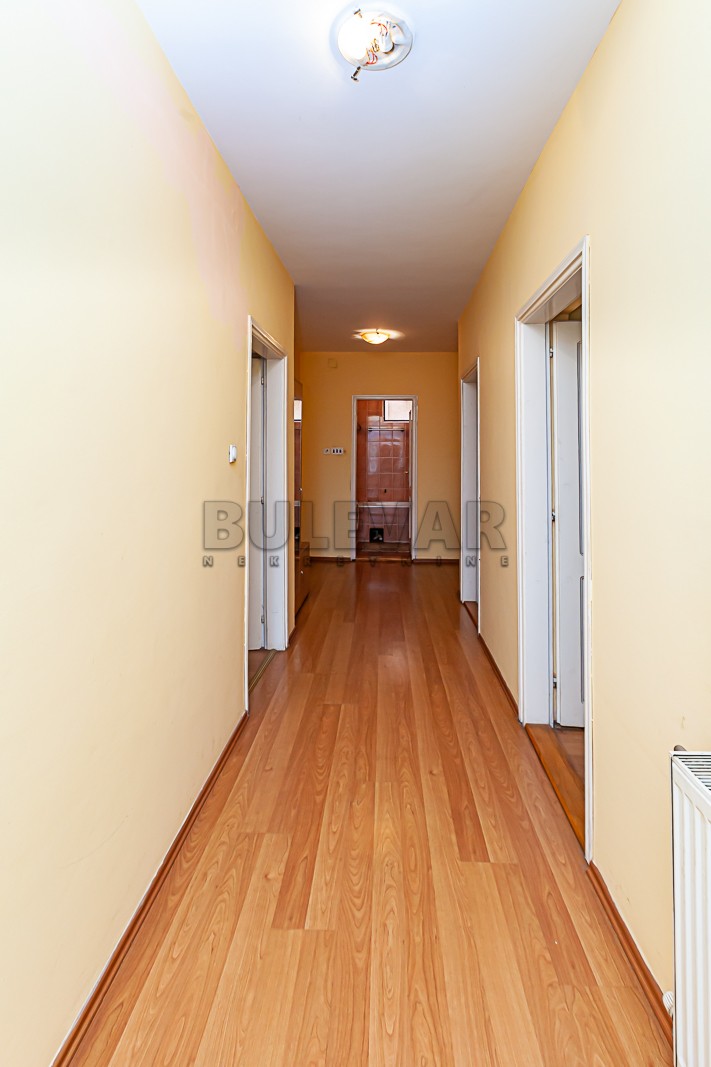 četvorosobna kuća, 204 m2, Durlan, Knjazevačka ID: p-09337 13