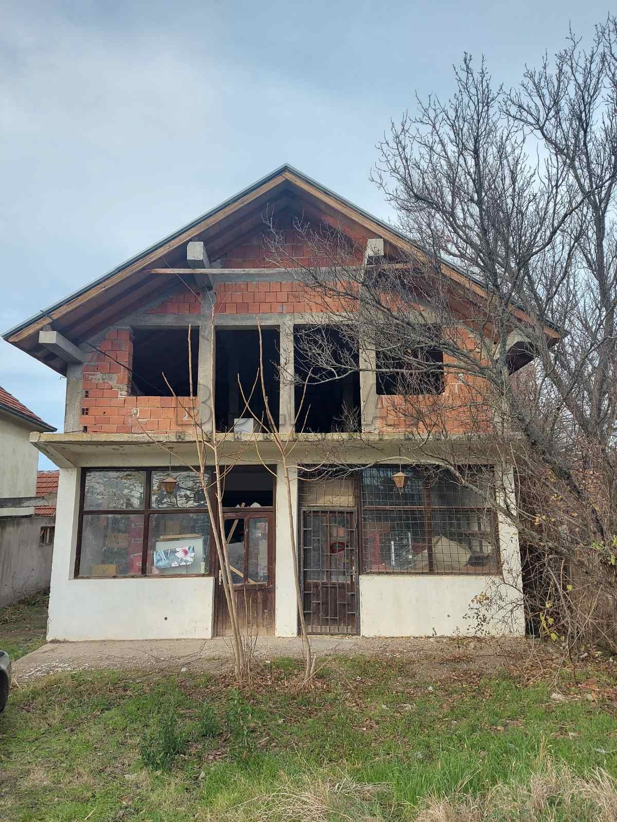 četvorosobna kuća, 212 m2, Draževac, Autoput ID: p-05444 2